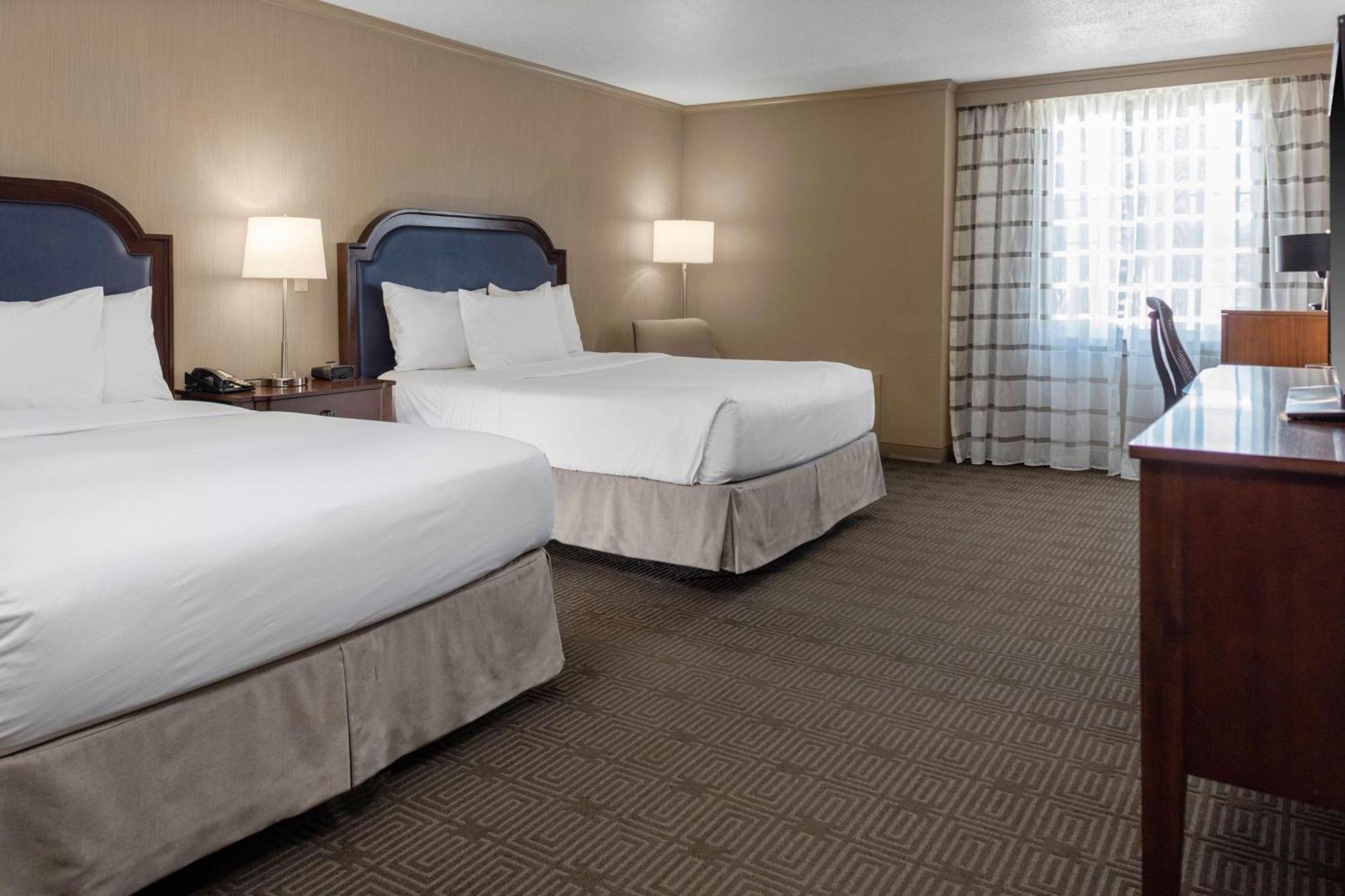 Doubletree By Hilton Hotel Burlington Vermont Εξωτερικό φωτογραφία