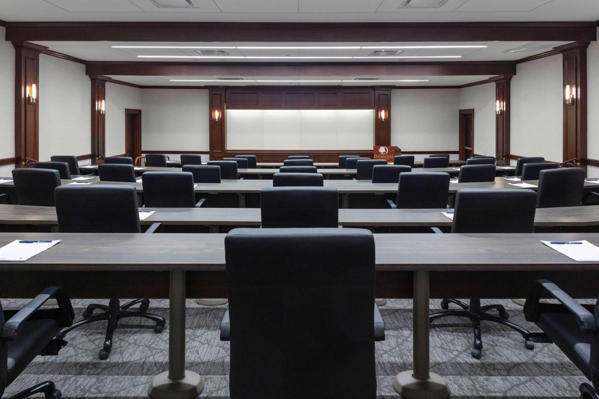 Doubletree By Hilton Hotel Burlington Vermont Εξωτερικό φωτογραφία
