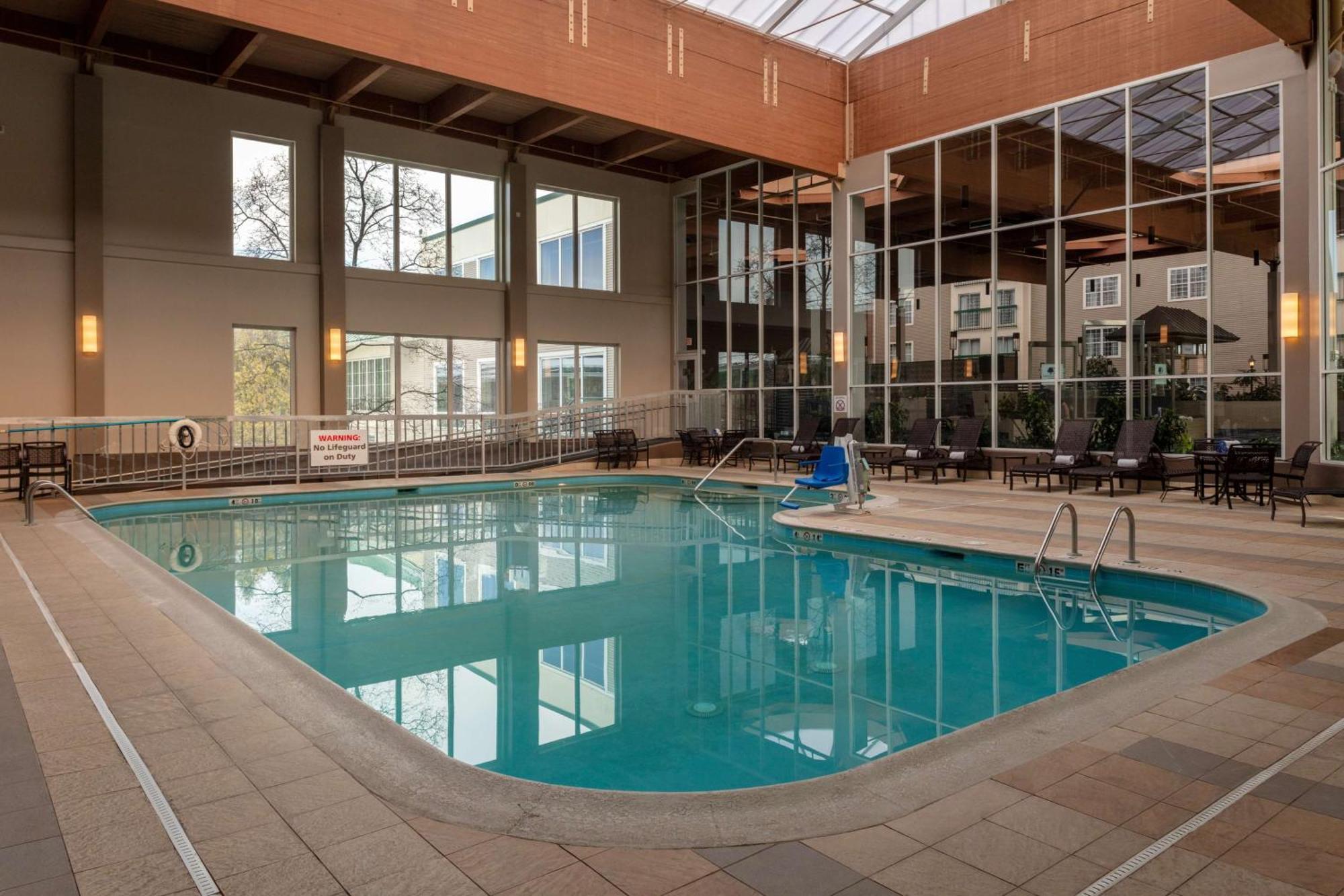 Doubletree By Hilton Hotel Burlington Vermont Εξωτερικό φωτογραφία