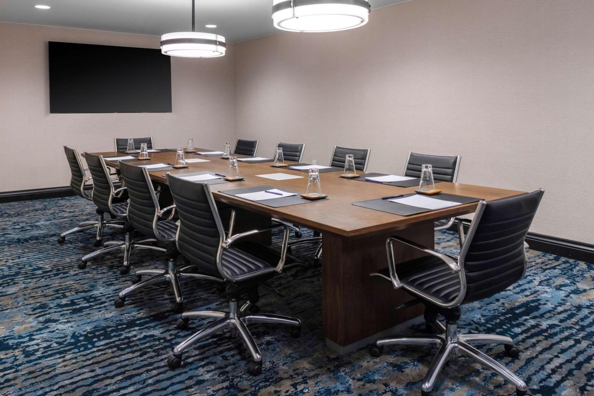 Doubletree By Hilton Hotel Burlington Vermont Εξωτερικό φωτογραφία