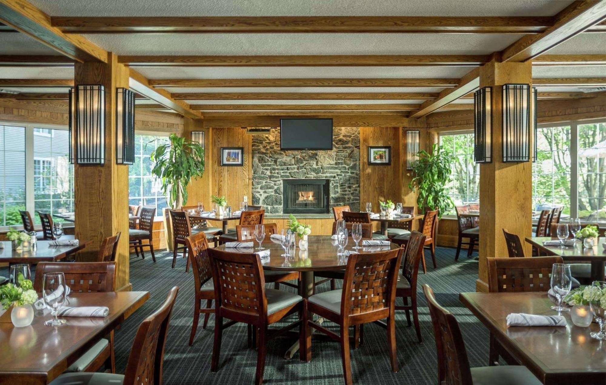 Doubletree By Hilton Hotel Burlington Vermont Εξωτερικό φωτογραφία
