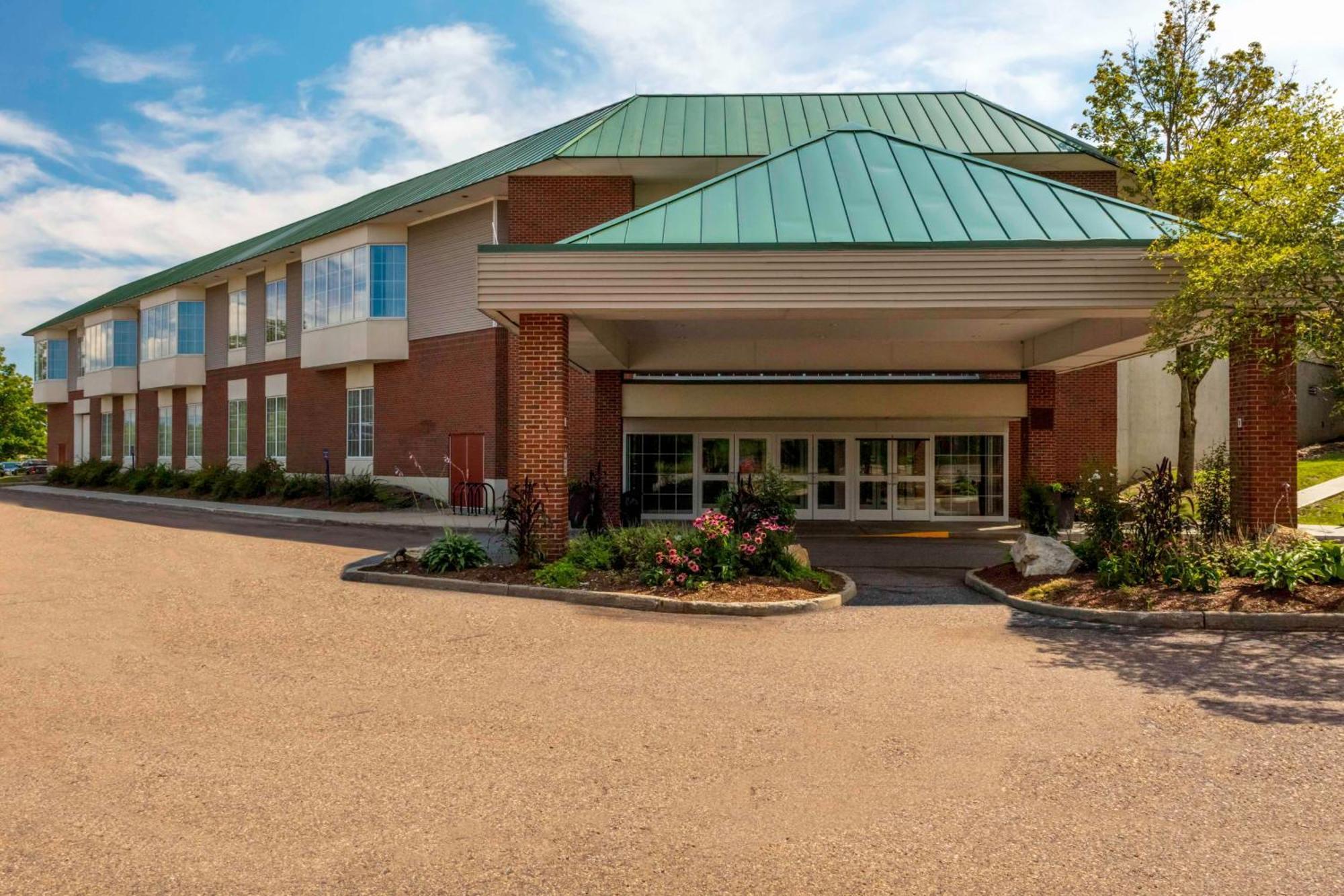 Doubletree By Hilton Hotel Burlington Vermont Εξωτερικό φωτογραφία
